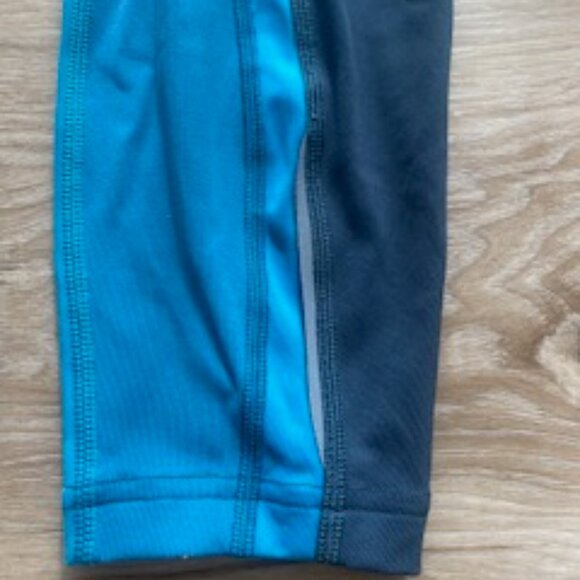 Lululemon Women's Pants Size 4 with color swooshes - Picture 8 of 10